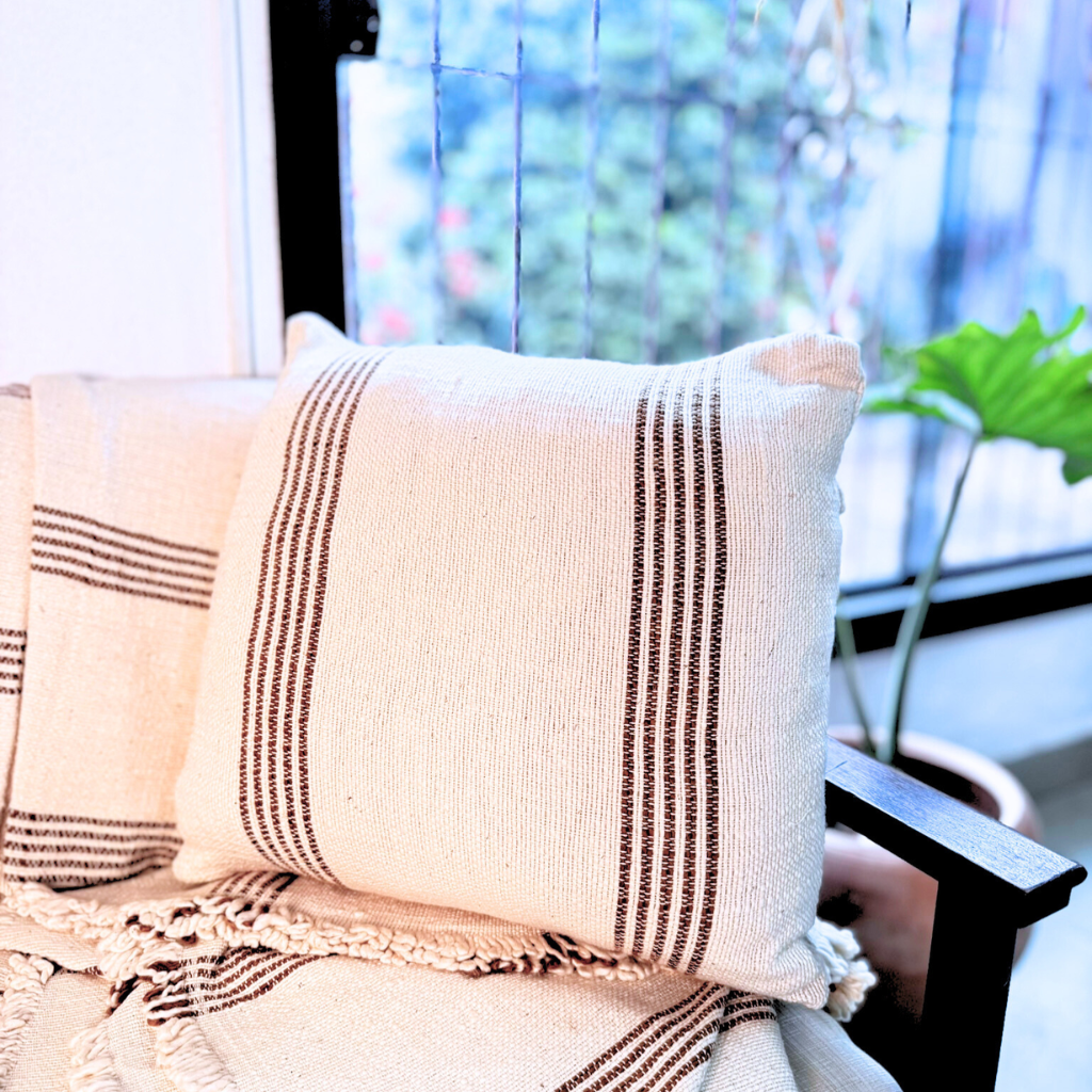 Cojín Crudo con Líneas Arena 50x50 - 100% Algodón - Con relleno y cierre